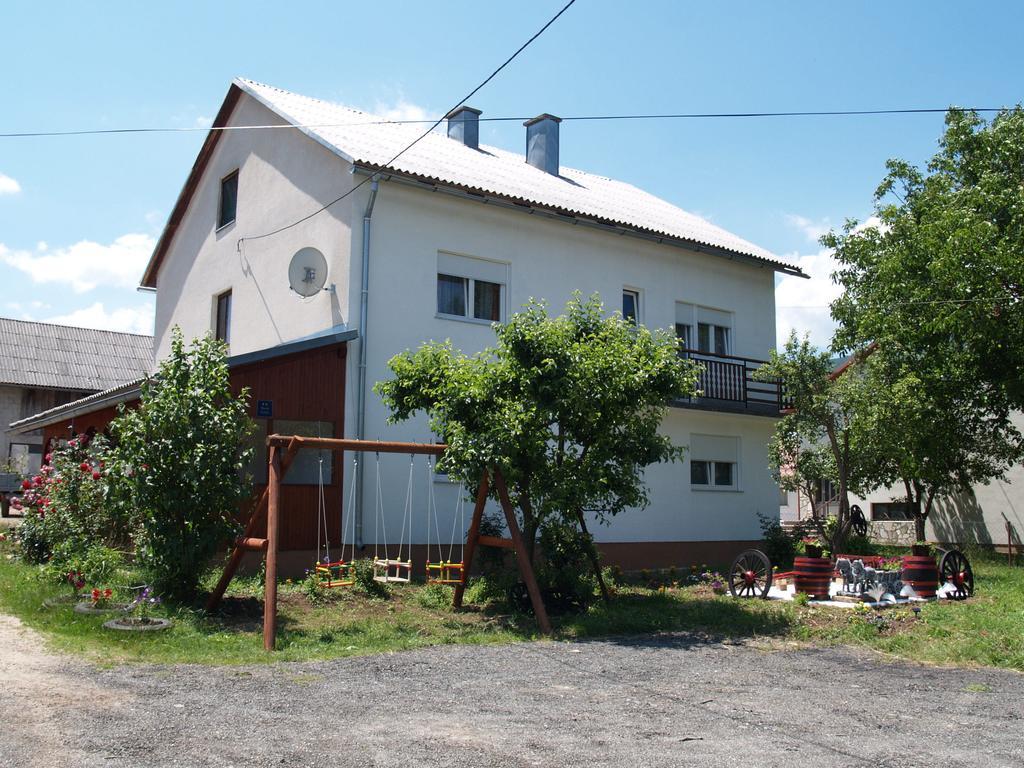 Rooms Zigic Korenica Exterior foto
