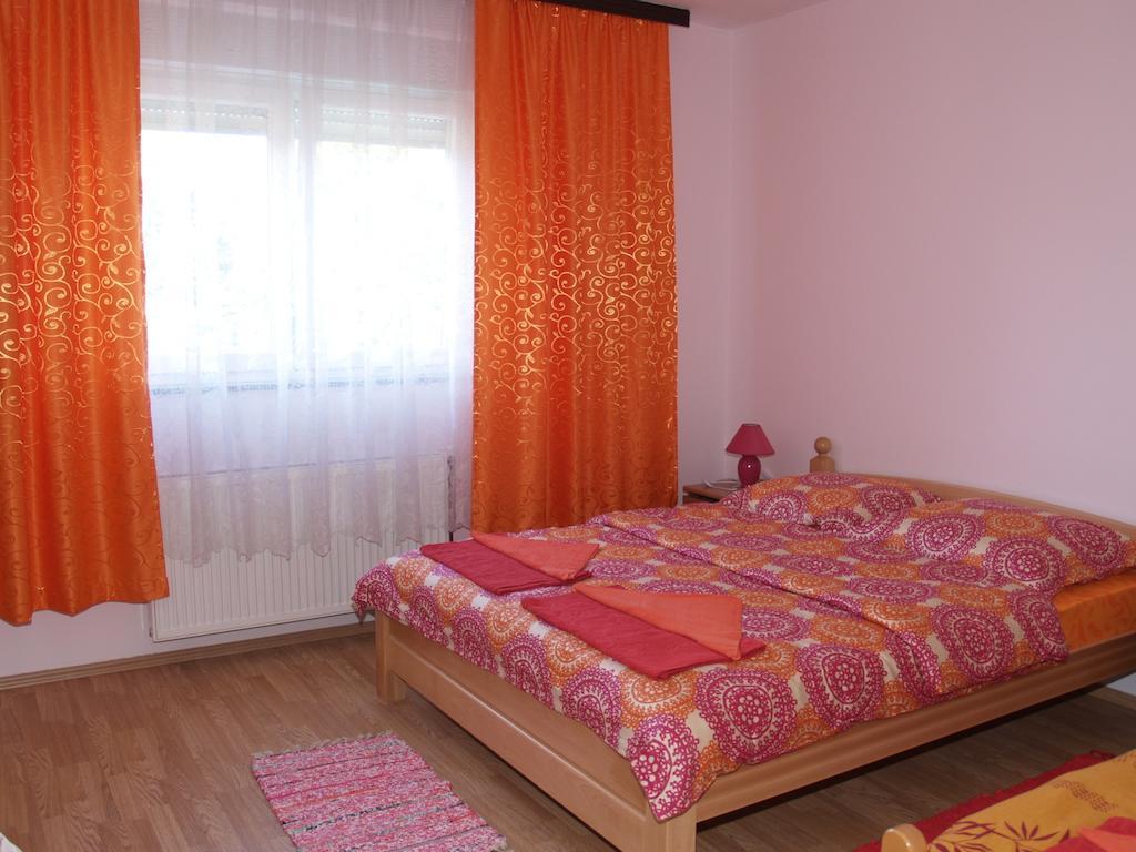 Rooms Zigic Korenica Quarto foto